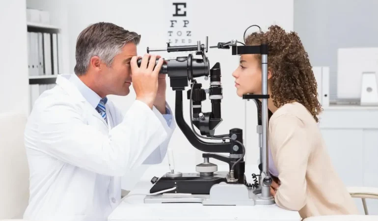 BSc Optometry scope & salary In india